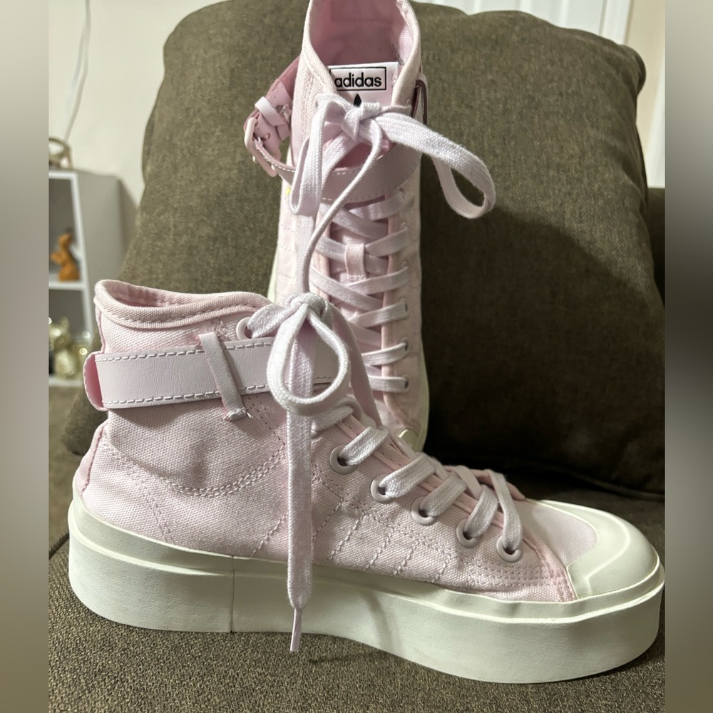Adidas Nizza platform utility strap